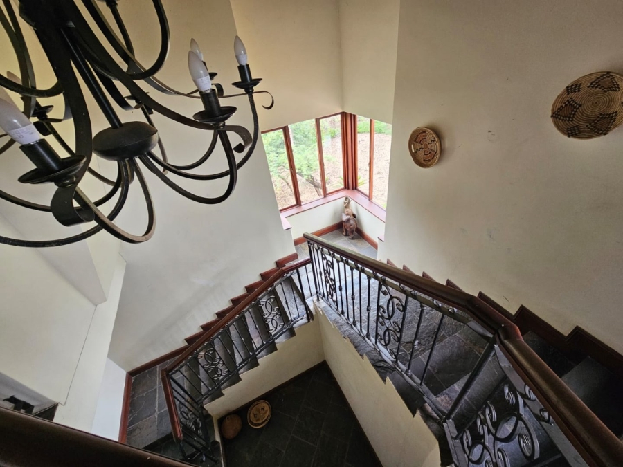 5 Bedroom Property for Sale in Boschenvaal River Front Lodges Free State